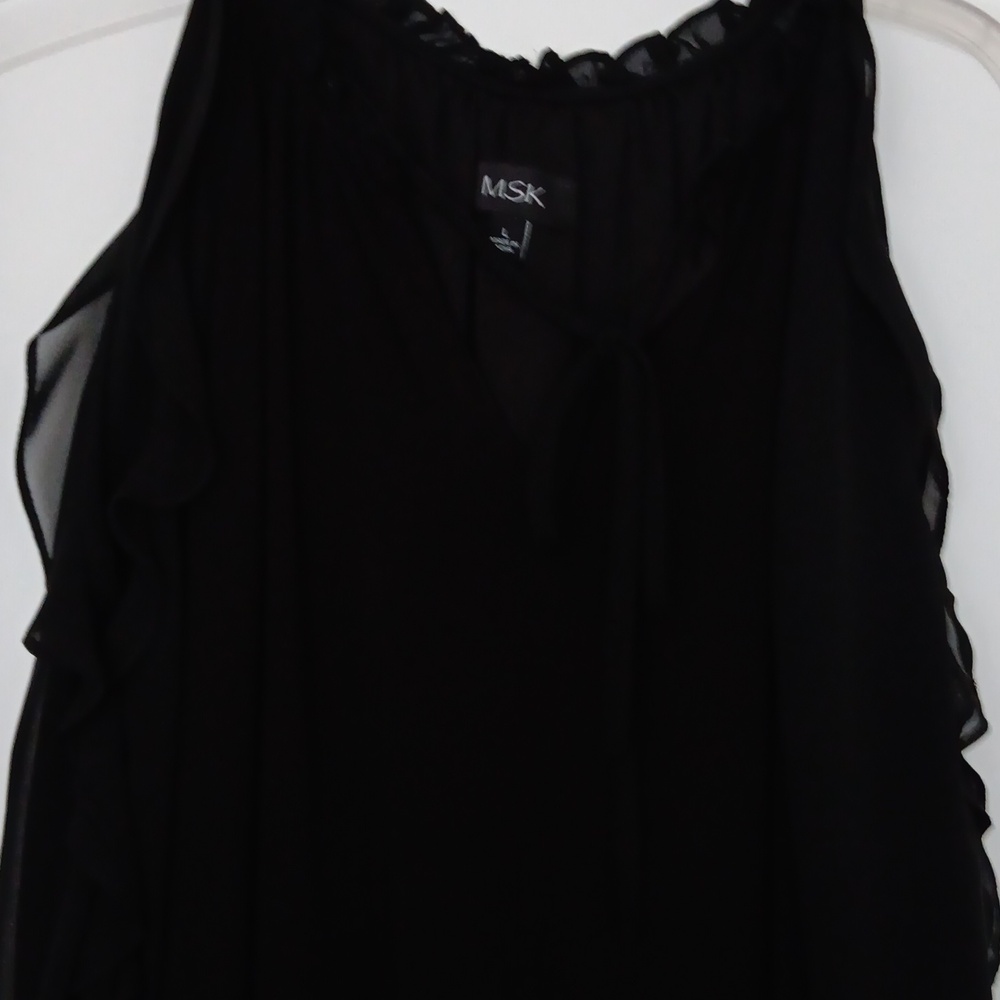 Scalloped arm, Below knee dress